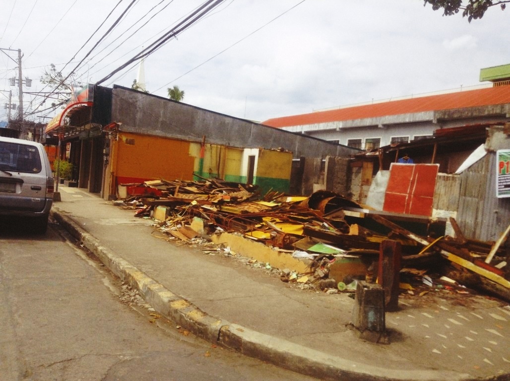 damage in in burgos street tacloban city