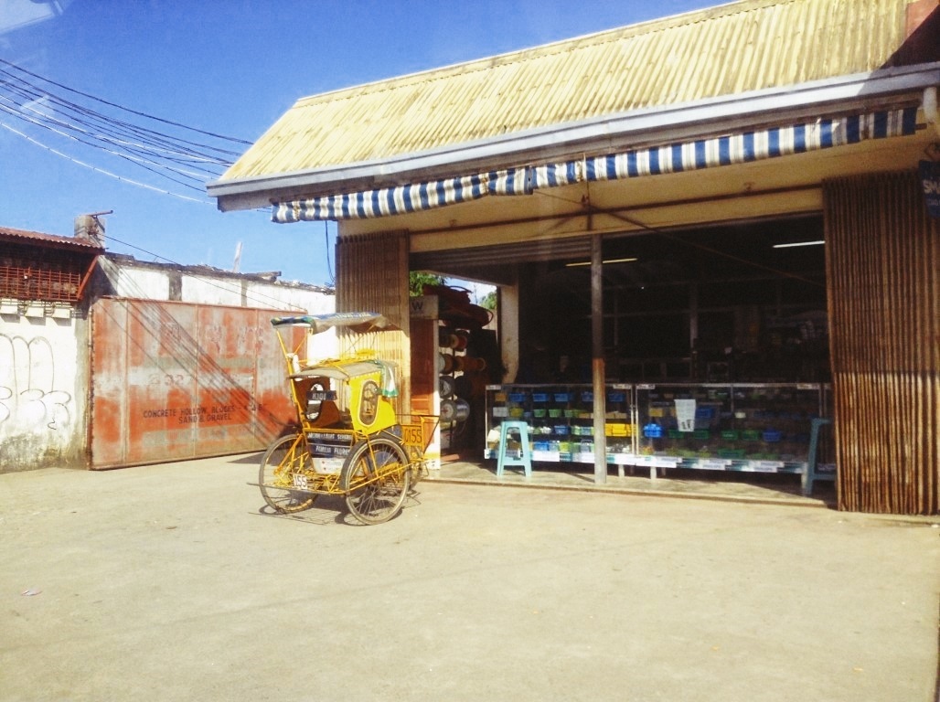 hardware store in v&g tacloban city after typhoon yolanda
