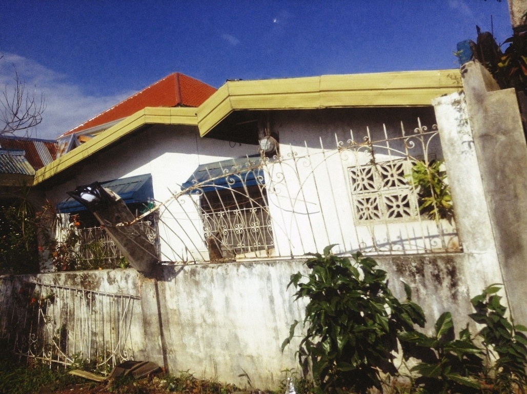 wreck in V&G tacloban City after typhoon yolanda